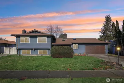 22 R Place NE, Auburn, WA 98002 - Photo 1