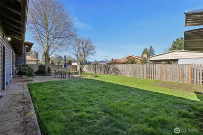 22 R Place NE, Auburn, WA 98002 - Photo 33