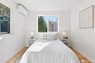 1707 NE 117th St, Seattle, WA 98125 - Photo 27