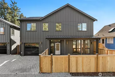 1707 NE 117th Street, Seattle, WA 98125 - Photo 1