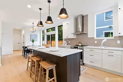 1707 NE 117th Street, Seattle, WA 98125 - Photo 11