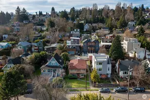 2845 21st Ave W, Seattle, WA 98199 - Photo 3