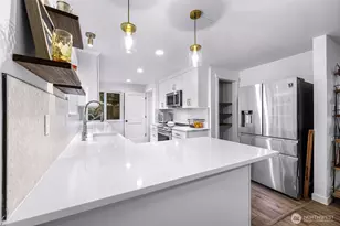 12533 12th Ave NE, Seattle, WA 98125 - Photo 11