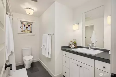 7204 NE Baker Hill Road, Bainbridge Island, WA 98110 - Photo 25