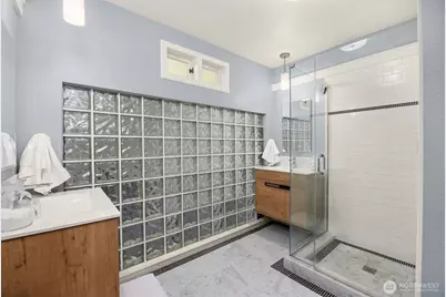 7204 NE Baker Hill Road, Bainbridge Island, WA 98110 - Photo 21