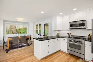 7204 NE Baker Hill Rd, Bainbridge Island, WA 98110 - Photo 17