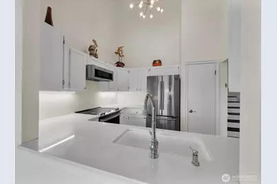 12840 SE 40th Court #E1, Bellevue, WA 98006 - Photo 15