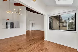 12840 SE 40th Ct, Bellevue, WA 98006 - Photo 11