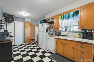 1219 S Highland Ave, Tacoma, WA 98465 - Photo 13