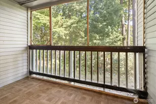 23319 Cedar Way, Mountlake Terrace, WA 98043 - Photo 7