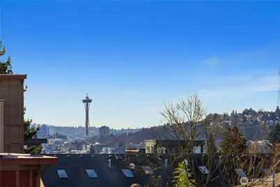 4515 Sunnyside Avenue N #B, Seattle, WA 98103 - Photo 25