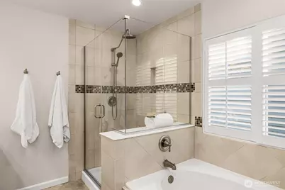 24017 SE 13th Place, Sammamish, WA 98075 - Photo 23