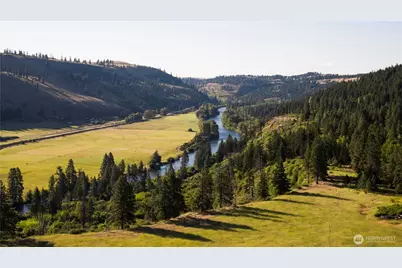 49 Highway 10, Cle Elum, WA 98922 - Photo 1