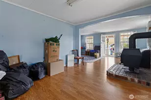 329 SE 2nd St, South Prairie, WA 98385 - Photo 17