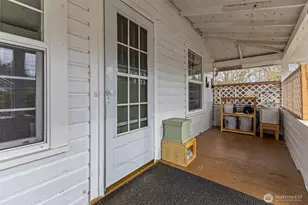 329 SE 2nd St, South Prairie, WA 98385 - Photo 3