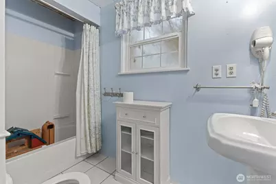 329 SE 2nd Street, South Prairie, WA 98385 - Photo 9