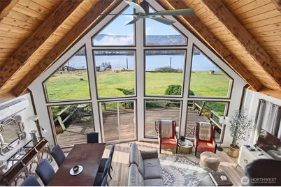 301 W Sunny Sands, Cathlamet, WA 98612 - Photo 1