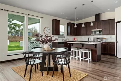 958 Walker Avenue, Oak Harbor, WA 98277 - Photo 7