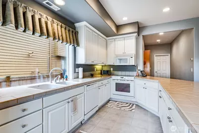 3811 53rd Street NE, Tacoma, WA 98422 - Photo 31