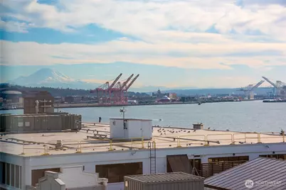 2716 Elliott Avenue #900, Seattle, WA 98121 - Photo 21