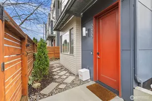 3955 SW Oregon St, Seattle, WA 98116 - Photo 3