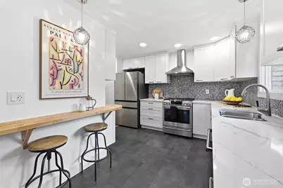 9402 36th Avenue SW, Seattle, WA 98126 - Photo 9