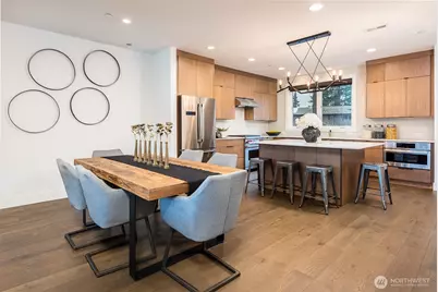 125 100th Avenue NE #155, Bellevue, WA 98004 - Photo 9