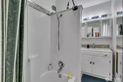 10709 Woodland Avenue E, Puyallup, WA 98373 - Photo 15