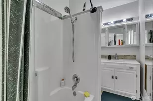 10709 Woodland Ave E, Puyallup, WA 98373 - Photo 15