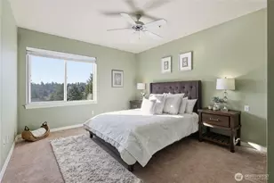 23007 Lakeview Dr, Mountlake Terrace, WA 98043 - Photo 11