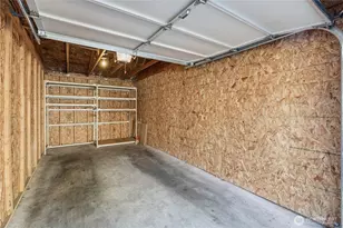 23007 Lakeview Dr, Mountlake Terrace, WA 98043 - Photo 21