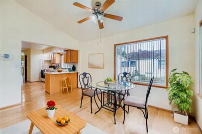 8435 46th Ave S, Seattle, WA 98118 - Photo 3