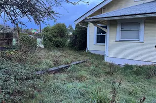 126 W 5th St, Port Angeles, WA 98362 - Photo 25