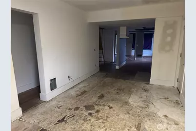 126 W 5th Street, Port Angeles, WA 98362 - Photo 9