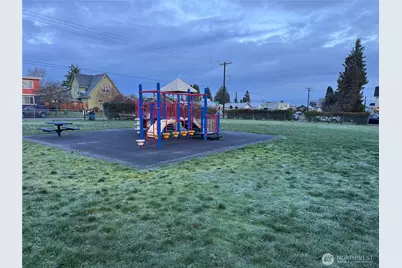 126 W 5th Street, Port Angeles, WA 98362 - Photo 33