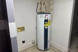 126 W 5th St, Port Angeles, WA 98362 - Photo 11