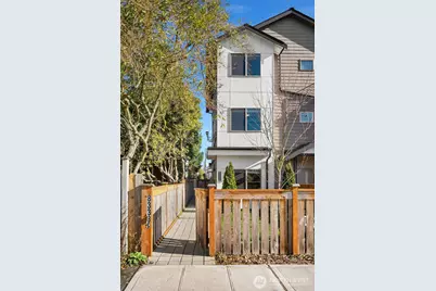 8338 27th Avenue NW #B, Seattle, WA 98117 - Photo 3