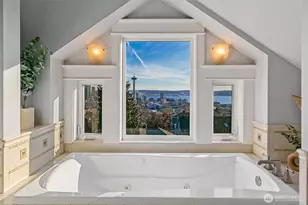 1238 3rd Ave N, Seattle, WA 98109 - Photo 27