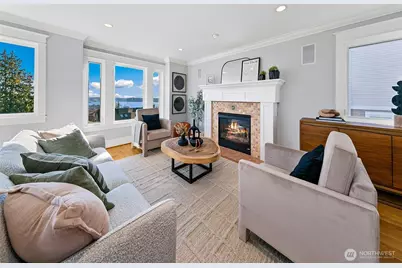 1238 3rd Avenue N, Seattle, WA 98109 - Photo 9