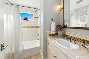 1238 3rd Ave N, Seattle, WA 98109 - Photo 33