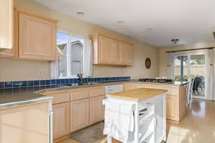 387 SW Stroops Dr, Oak Harbor, WA 98277 - Photo 15