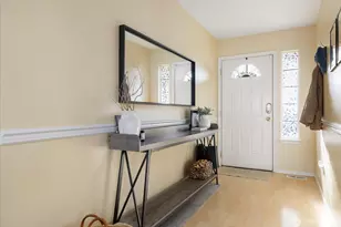 387 SW Stroops Dr, Oak Harbor, WA 98277 - Photo 5