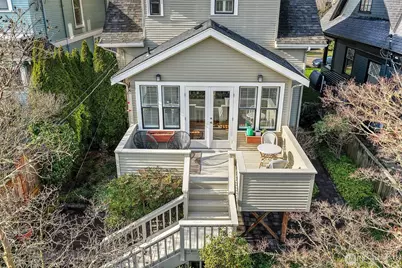 1126 17th Avenue E, Seattle, WA 98112 - Photo 25