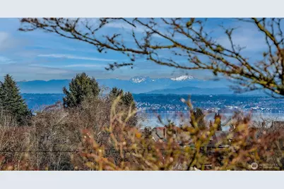 1126 17th Avenue E, Seattle, WA 98112 - Photo 13