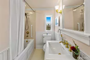 1126 17th Ave E, Seattle, WA 98112 - Photo 23