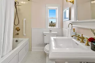 1126 17th Ave E, Seattle, WA 98112 - Photo 23