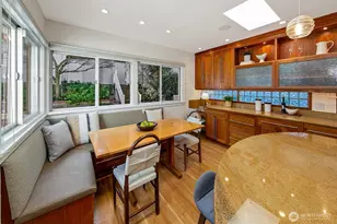 1939 E Crescent Dr, Seattle, WA 98112 - Photo 15