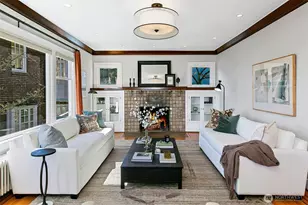 1939 E Crescent Dr, Seattle, WA 98112 - Photo 5