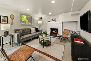 1939 E Crescent Dr, Seattle, WA 98112 - Photo 29