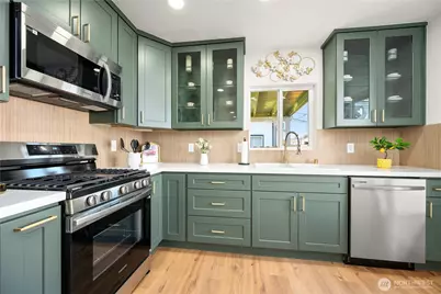 418 W Main, Puyallup, WA 98371 - Photo 11